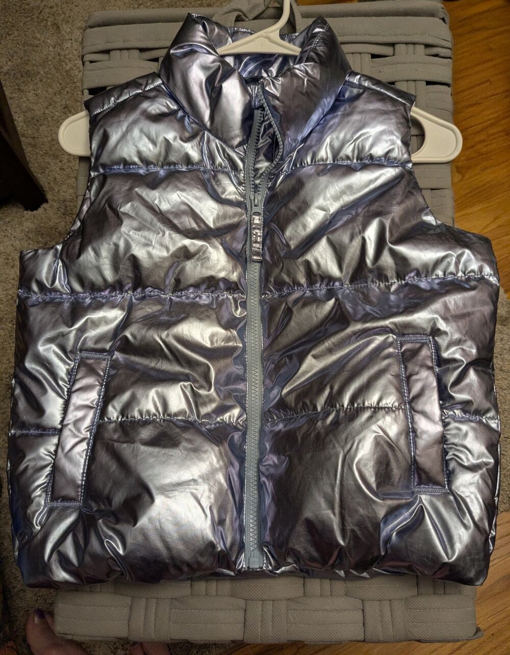 Old Navy Puffer Vest Child's Size 8 EUC